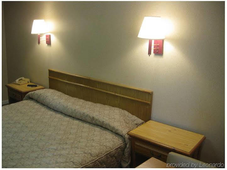 Red Carpet Inn Absecon Ґалловей Номер фото